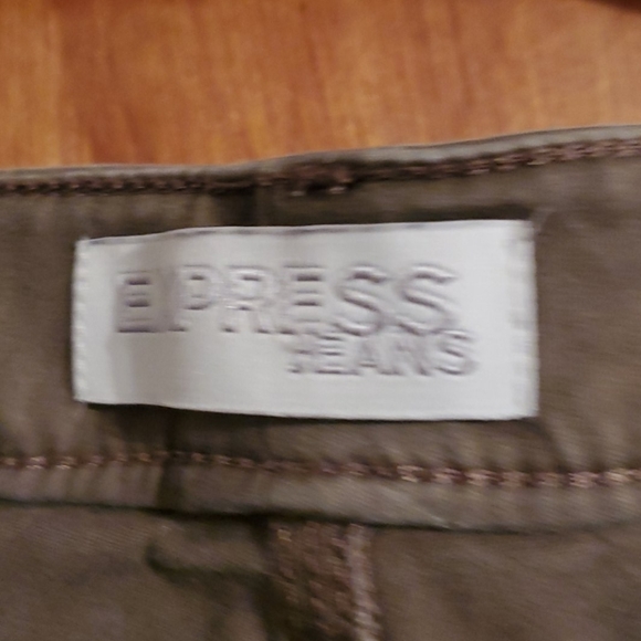 Express tan Kakhi pants - Picture 2 of 4
